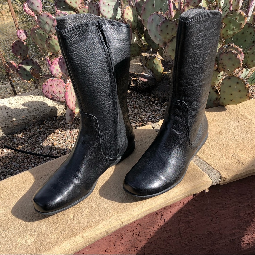 NWT Women’s 11M Black Rockport Ashley K54795 Genuine Leather